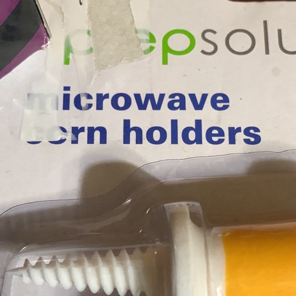 Prep Solutions & Chip Clip- 8 Microwave Safe Corn 🌽 Holders & 1 Clip & Serve. - Picture 5 of 12